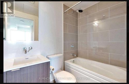 3310 - 100 Harbour Street, Toronto, ON - Indoor Photo Showing Bathroom