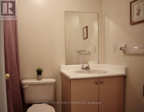 38B Beachell Street, Toronto, ON - Indoor Photo Showing Bathroom
