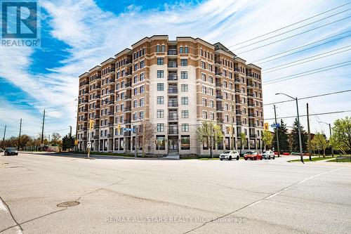 305 - 5917 Main Street, Whitchurch-Stouffville, ON - Outdoor With Facade