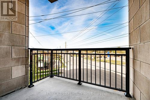 305 - 5917 Main Street, Whitchurch-Stouffville, ON - Outdoor With Balcony With Exterior