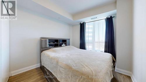 806 - 7171 Yonge Street, Markham, ON - Indoor Photo Showing Bedroom