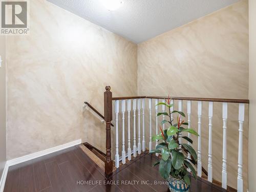 34 Kalmar Crescent, Richmond Hill, ON - Indoor Photo Showing Other Room