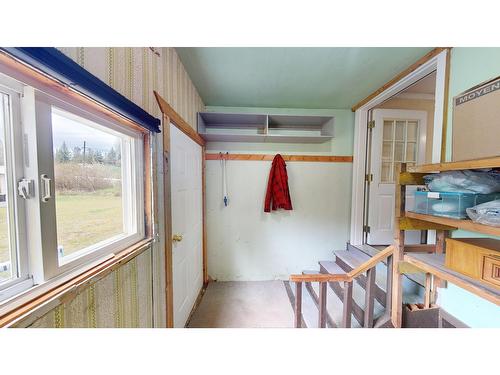 1075 King Street, Cranbrook, BC - Indoor Photo Showing Other Room
