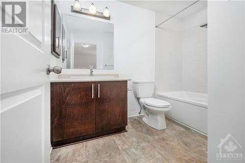 220 Gossamer Street, Ottawa, ON - Indoor Photo Showing Bathroom