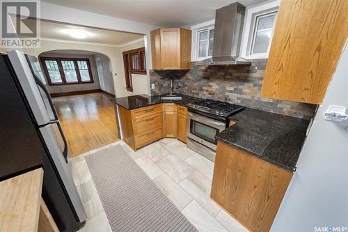 2464 Wallace Street, Regina, SK - Indoor Photo Showing Kitchen