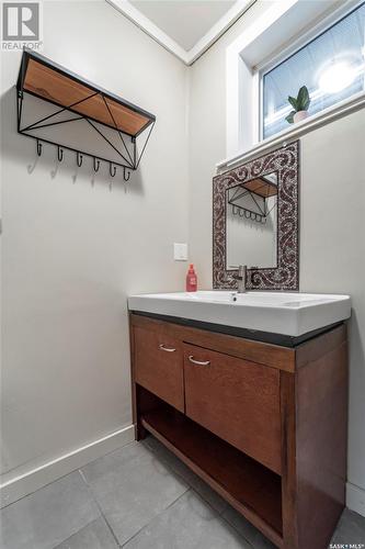 2464 Wallace Street, Regina, SK - Indoor Photo Showing Bathroom