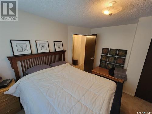 343 La Ronge Road, Saskatoon, SK - Indoor Photo Showing Bedroom