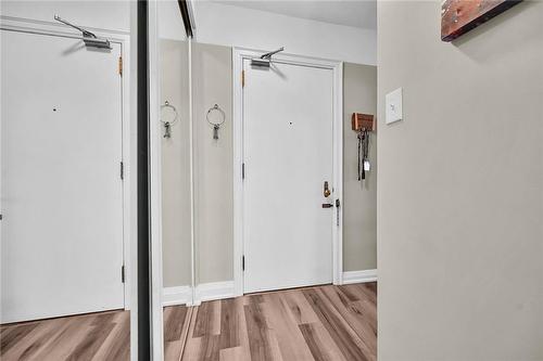 1253 Main Street W|Unit #6, Hamilton, ON - Indoor Photo Showing Other Room