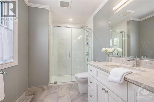 Ensuite bath with oversized shower - 116 Tweed Crescent, Russell, ON - Indoor Photo Showing Bathroom