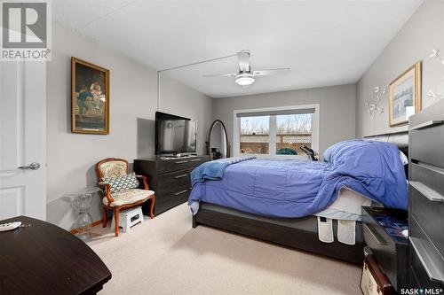 A 279 Hochelaga Street E, Moose Jaw, SK - Indoor Photo Showing Bedroom