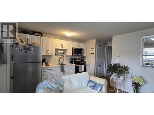 13620 Kelly Avenue Unit# 100 & 101, Summerland, BC - Indoor Photo Showing Kitchen