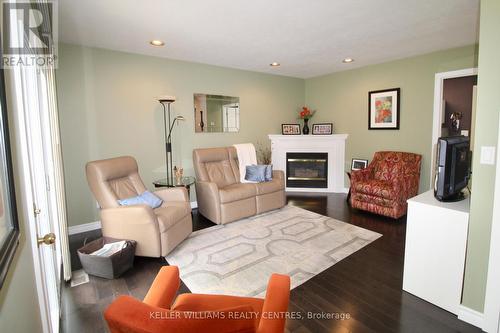 265 4Th Street Crescent, Hanover, ON - Indoor Photo Showing Living Room With Fireplace