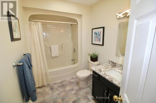 265 4Th Street Crescent, Hanover, ON - Indoor Photo Showing Bathroom