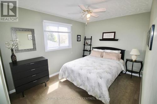 265 4Th Street Crescent, Hanover, ON - Indoor Photo Showing Bedroom