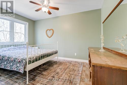 319 Fire Route 4, North Kawartha, ON - Indoor Photo Showing Bedroom