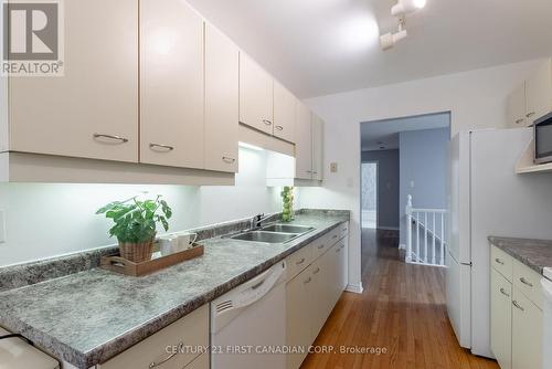 103 - 1500 Richmond Street, London, ON - Indoor Photo Showing Kitchen With Double Sink