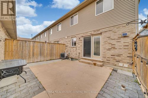 31 - 714 Willow Road, Guelph, ON - Outdoor