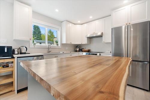 1 - 733 Railway Avenue, Salmo, BC - Indoor Photo Showing Kitchen With Stainless Steel Kitchen