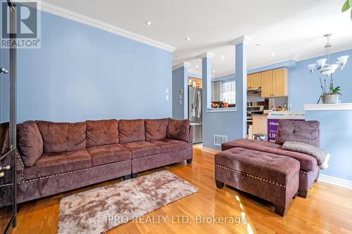 21 Spencer Drive, Brampton, ON - Indoor Photo Showing Living Room