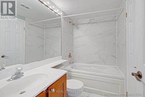 1514 - 101 Subway Crescent, Toronto, ON - Indoor Photo Showing Bathroom