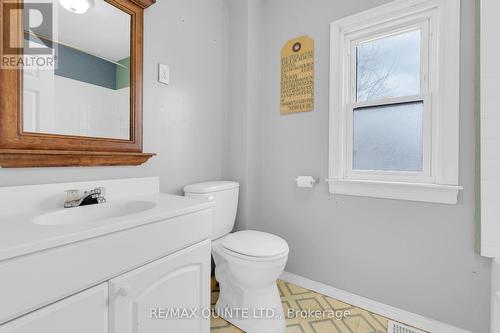 315 Arthur Street, Tweed, ON - Indoor Photo Showing Bathroom