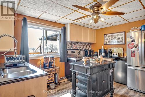 263 North Indian Road, Asphodel-Norwood, ON - Indoor Photo Showing Kitchen With Double Sink