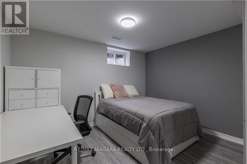 1 - 288 Main Street E, Grimsby, ON - Indoor Photo Showing Bedroom