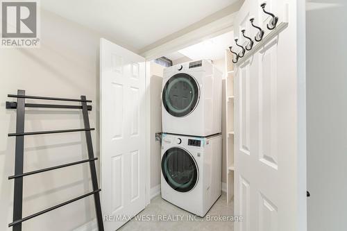 Bsmt - 2932 Redbud Avenue, Oakville, ON - Indoor Photo Showing Laundry Room