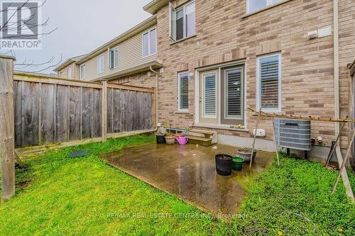 32 - 167 Arkell Road, Guelph, ON - Outdoor With Exterior