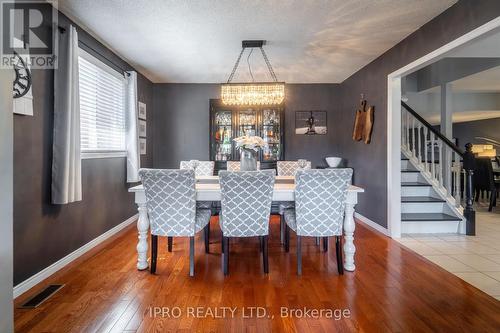166 Merrilee Crescent, Hamilton, ON - Indoor Photo Showing Dining Room