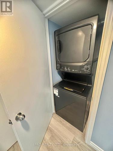 14 Marcel Brunelle Drive, Whitby, ON - Indoor Photo Showing Laundry Room