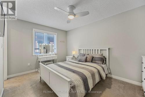 118 Hutchinson Drive, New Tecumseth, ON - Indoor Photo Showing Bedroom