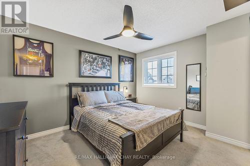 118 Hutchinson Drive, New Tecumseth, ON - Indoor Photo Showing Bedroom