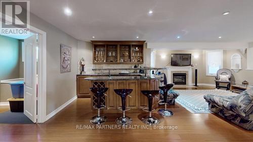91 Manor Ridge Trail, East Gwillimbury, ON - Indoor With Fireplace