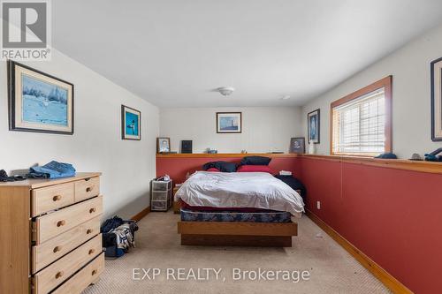 145 Spruce Street, Collingwood, ON - Indoor Photo Showing Bedroom