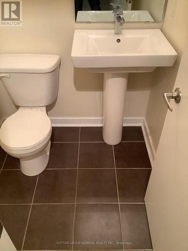 35 - 91 Coughlin Road, Barrie, ON - Indoor Photo Showing Bathroom