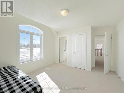 128 Victoria Wood Avenue, Springwater, ON - Indoor Photo Showing Bedroom