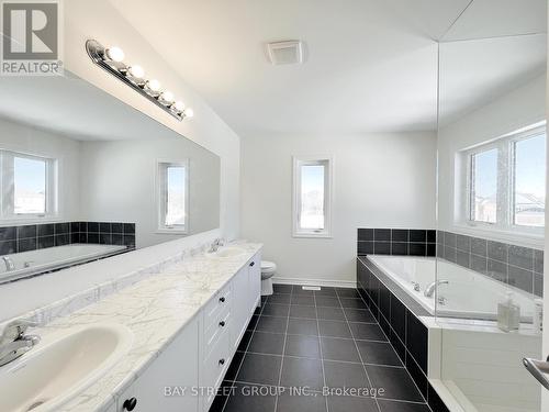 128 Victoria Wood Avenue, Springwater, ON - Indoor Photo Showing Bathroom