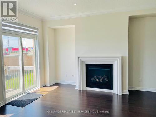 178 Sky Harbour Drive, Brampton, ON - Indoor Photo Showing Living Room With Fireplace