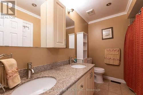 7525 Langworthy Drive, Mississauga, ON - Indoor Photo Showing Bathroom