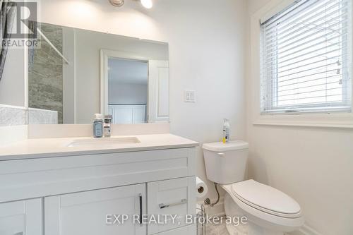 240 Rosethorn Avenue, Toronto, ON - Indoor Photo Showing Bathroom