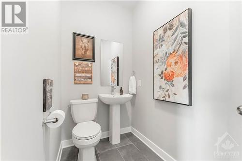 513 Crescendo Private, Ottawa, ON - Indoor Photo Showing Bathroom