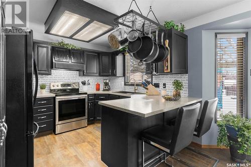 219 Flavelle Crescent, Saskatoon, SK - Indoor Photo Showing Kitchen With Upgraded Kitchen