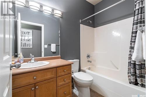 1114 Wright Way, Saskatoon, SK - Indoor Photo Showing Bathroom
