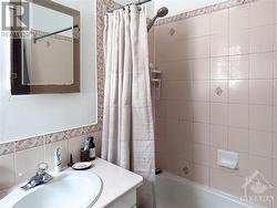 Main floor unit - 4 piece bathroom - 