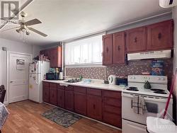 Lower level unit - kitchen - 