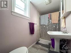 Lower level unit - 3 piece bathroom - 