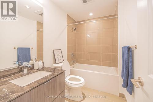 5001 - 395 Bloor Street E, Toronto, ON - Indoor Photo Showing Bathroom