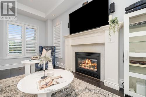66 Benville Crescent, Aurora, ON - Indoor Photo Showing Living Room With Fireplace