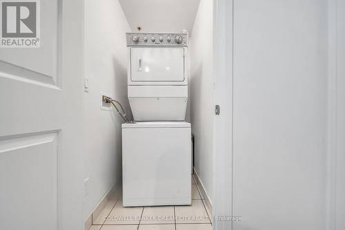 1612 - 65 Speers Road, Oakville, ON - Indoor Photo Showing Laundry Room